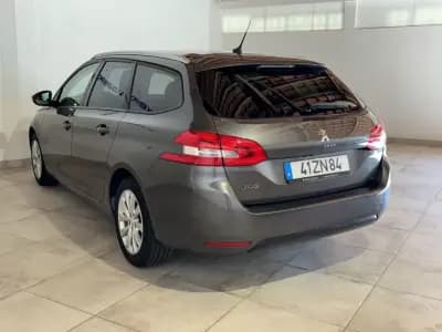 Vendo Peugeot 308 SW 2019 - 13000 EUR, 76390 km - AUTO.MOTO.pt