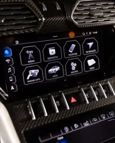 Vendo Lamborghini Urus 2020 - 305000 EUR, 104000 km - AUTO.MOTO.pt