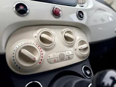 Vendo Fiat 500C 2020 - 10950 EUR, 85000 km - AUTO.MOTO.pt