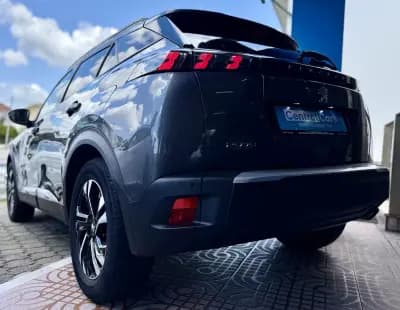 Vendo Peugeot 2008 2022 - 17950 EUR, 59000 km - AUTO.MOTO.pt