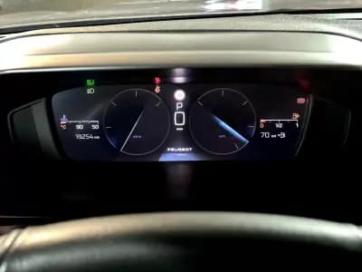 Sell Peugeot 308 2022 - 21900 EUR, 19254 km - AUTO.MOTO.pt