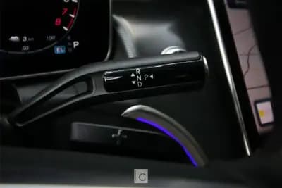 Vendo Mercedes-Benz GLC 300 2023 - 66500 EUR, 32000 km - AUTO.MOTO.pt