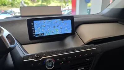 Vendo BMW i3 2022 - 21900 EUR, 91102 km - AUTO.MOTO.pt