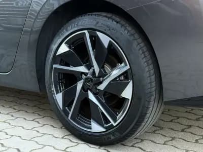 Vendo Peugeot 308 SW 2024 - 24900 EUR, 39000 km - AUTO.MOTO.pt