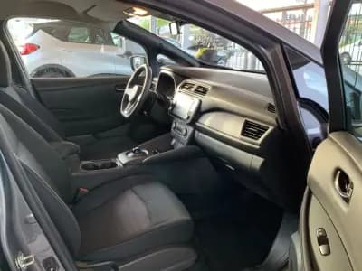 Sell Nissan Leaf 2023 - 23500 EUR, 30103 km - AUTO.MOTO.pt