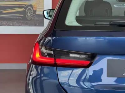 Vendo BMW 318 2022 - 31990 EUR, 121526 km - AUTO.MOTO.pt