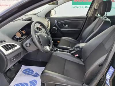 Sell Renault Mégane Sport Tourer 2017 - 7750 EUR, 141758 km - AUTO.MOTO.pt