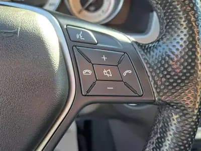 Sell Mercedes-Benz E 220 2014 - 18900 EUR, 213445 km - AUTO.MOTO.pt