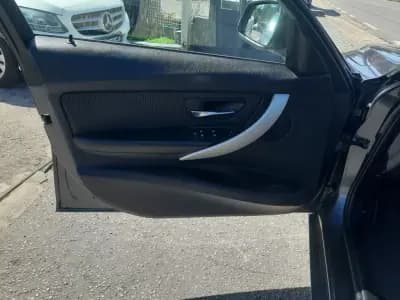 Sell BMW 318 2013 - 14900 EUR, 184100 km - AUTO.MOTO.pt