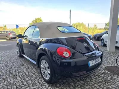 Vendo Volkswagen New Beetle Cabriolet 2010 - 9950 EUR, 117000 km - AUTO.MOTO.pt