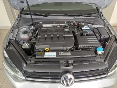 Vendo Volkswagen Golf 2017 - 17390 EUR, 126004 km - AUTO.MOTO.pt