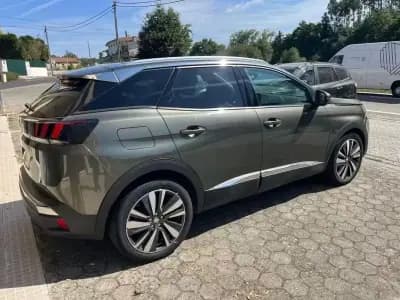 Vendo Peugeot 3008 2018 - 19900 EUR, 138000 km - AUTO.MOTO.pt