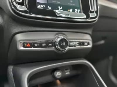 Vendo Volvo XC 40 2023 - 44500 EUR, 15000 km - AUTO.MOTO.pt