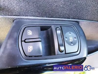 Vendo Opel Corsa 2013 - 7950 EUR, 74650 km - AUTO.MOTO.pt