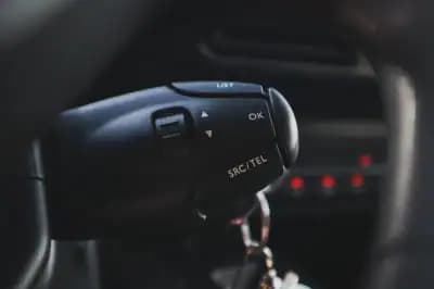 Vendo Peugeot Partner 1.6 BlueHDi Style 2019 - 12500 EUR, 174520 km - AUTO.MOTO.pt