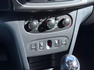 Sell Dacia Sandero 2017 - 9900 EUR, 166000 km - AUTO.MOTO.pt