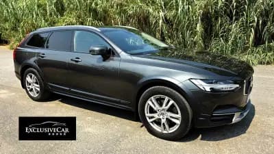 Sell Volvo V90 Cross Country 2019 - 24900 EUR, 215000 km - AUTO.MOTO.pt