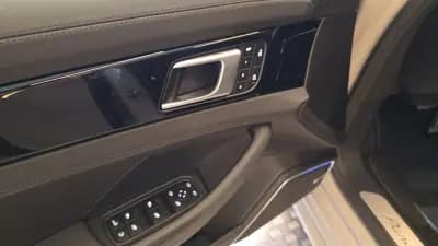 Sell Porsche Panamera Sport Turismo 2024 - 119900 EUR, 45564 km - AUTO.MOTO.pt