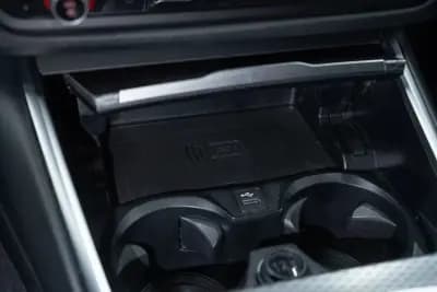 Vendo BMW 330 2023 - 43950 EUR, 44000 km - AUTO.MOTO.pt