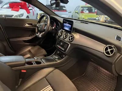 Sell Mercedes-Benz A 180 2018 - 20990 EUR, 135000 km - AUTO.MOTO.pt