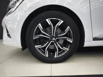 Sell Renault Clio 2020 - 13450 EUR, 185157 km - AUTO.MOTO.pt