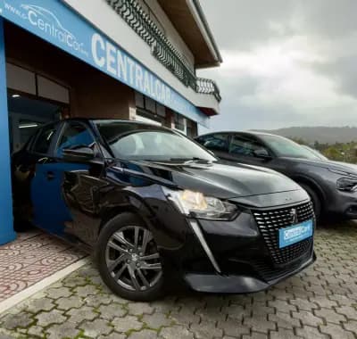 Vendo Peugeot 208 2022 - 15950 EUR, 91000 km - AUTO.MOTO.pt