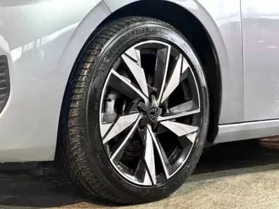 Sell Peugeot 308 2022 - 21900 EUR, 19254 km - AUTO.MOTO.pt