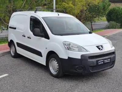 Vendo Peugeot Partner 2010 - 5480 EUR, 286000 km - AUTO.MOTO.pt