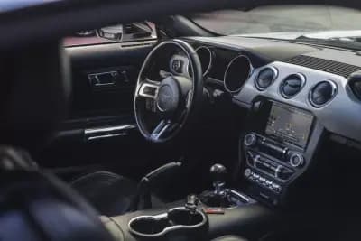 Vendo Ford Mustang 2016 - 30900 EUR, 101230 km - AUTO.MOTO.pt