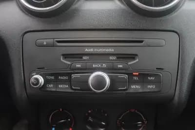 Vendo Audi A1 2011 - 9990 EUR, 122000 km - AUTO.MOTO.pt