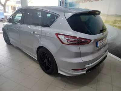 Vendo Ford S-Max 2015 - 21890 EUR, 180021 km - AUTO.MOTO.pt