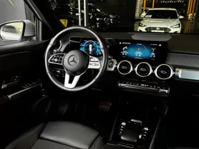 Vendo Mercedes-Benz GLB 200 2023 - 44990 EUR, 40300 km - AUTO.MOTO.pt