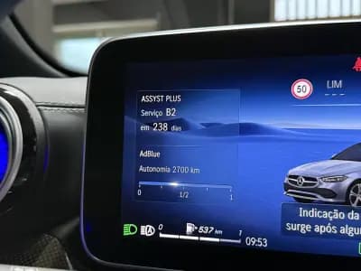 Vendo Mercedes-Benz C 300e 2024 - 55990 EUR, 27748 km - AUTO.MOTO.pt