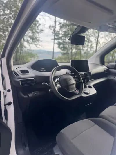 Sell Peugeot Partner 2020 - 15750 EUR, 134587 km - AUTO.MOTO.pt