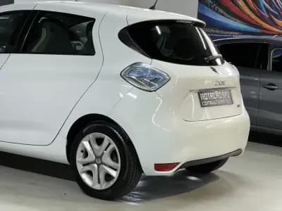 Vendo Renault Zoe 2019 - 9990 EUR, 150000 km - AUTO.MOTO.pt