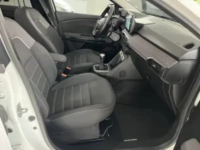 Vendo Dacia Jogger 2022 - 14900 EUR, 173000 km - AUTO.MOTO.pt