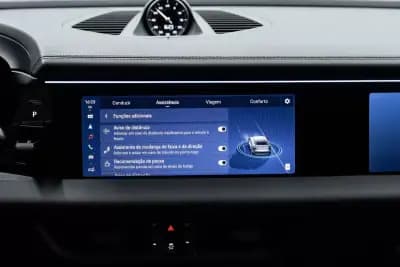 Vendo Porsche Macan 2025 - 88950 EUR, 14000 km - AUTO.MOTO.pt