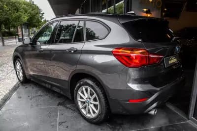 Vendo BMW X1 2020 - 23500 EUR, 111485 km - AUTO.MOTO.pt