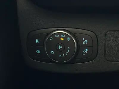 Sell Ford Puma 2023 - 21950 EUR, 51806 km - AUTO.MOTO.pt