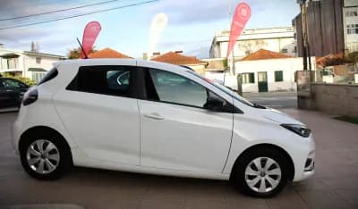 Vendo Renault Zoe 2020 - 14350 EUR, 62000 km - AUTO.MOTO.pt