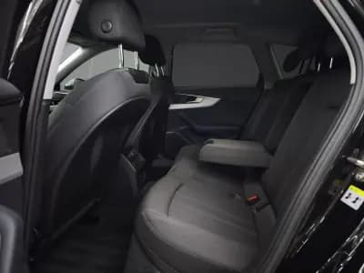 Vendo Audi A4 Avant 2020 - 26950 EUR, 165057 km - AUTO.MOTO.pt