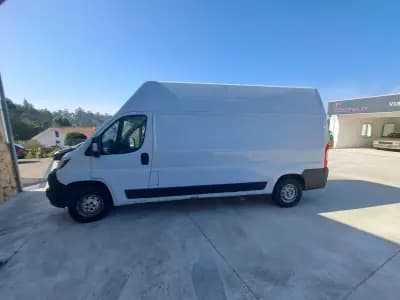 Vendo Peugeot Boxer 2021 - 17950 EUR, 127839 km - AUTO.MOTO.pt
