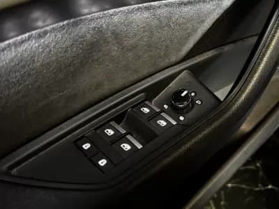 Vendo Audi e-tron Sportback 2022 - 39990 EUR, 95200 km - AUTO.MOTO.pt