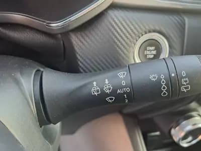 Vendo Renault Captur 2022 - 17990 EUR, 86130 km - AUTO.MOTO.pt