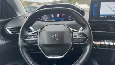 Vendo Peugeot 3008 2021 - 21800 EUR, 67000 km - AUTO.MOTO.pt