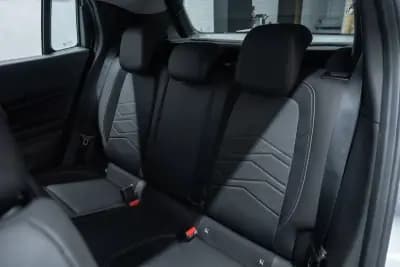 Vendo Jeep Avenger 2023 - 20950 EUR, 10000 km - AUTO.MOTO.pt