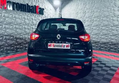 Sell Renault Captur 2016 - 11990 EUR, 114588 km - AUTO.MOTO.pt