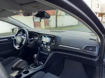 Vendo Renault Mégane 2022 - 14990 EUR, 112100 km - AUTO.MOTO.pt