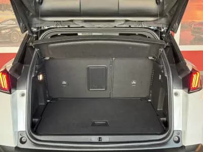 Vendo Peugeot 3008 2021 - 29990 EUR, 73877 km - AUTO.MOTO.pt