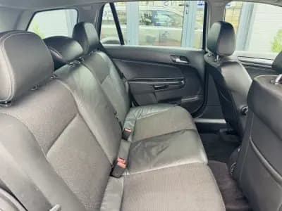 Sell Opel Astra Caravan 2005 - 3500 EUR, 300000 km - AUTO.MOTO.pt